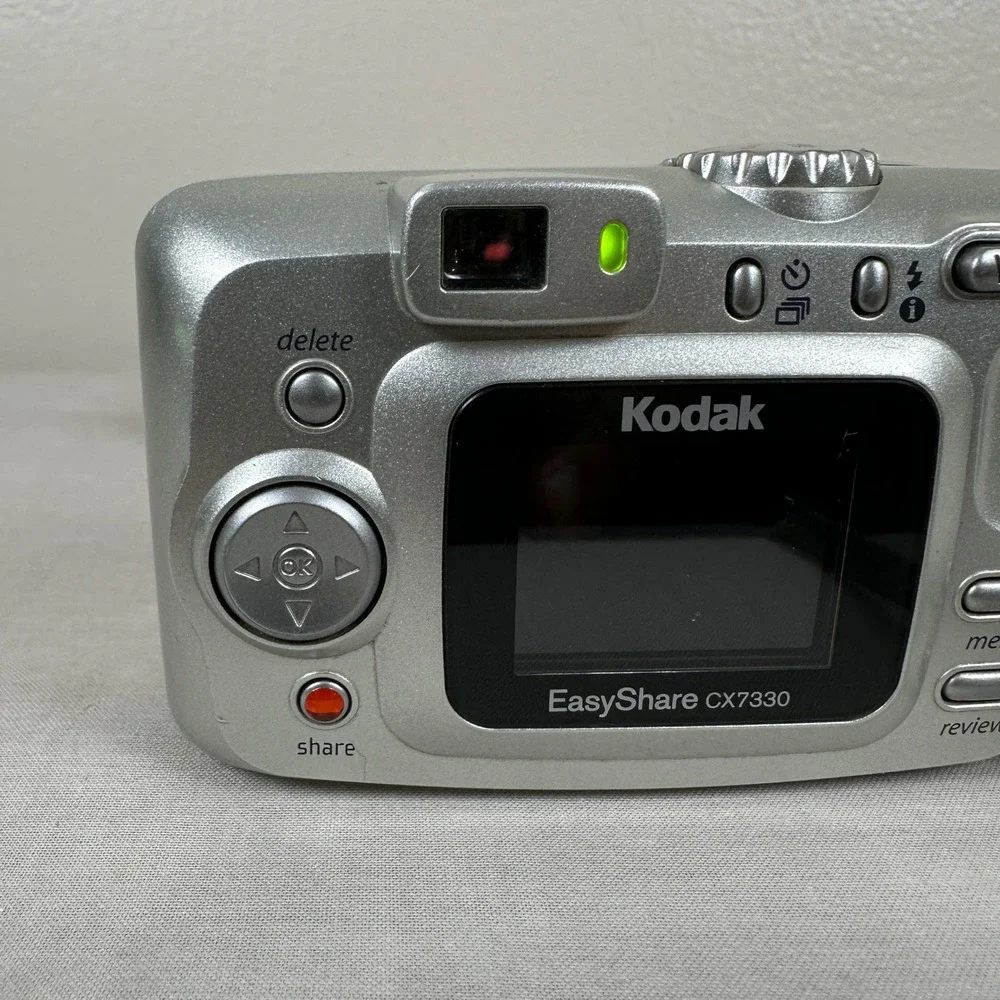 Kodak EasyShare CX7330 Digital Camera Silver 3.1MP 3x Optical Zoom